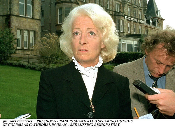 Frances Shand Kydd the mother of Princess Diana speaking outside St Columba