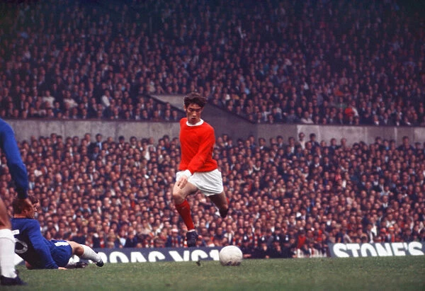 Francis Burns, Manchester United, Match Action, 1969  /  70 Season