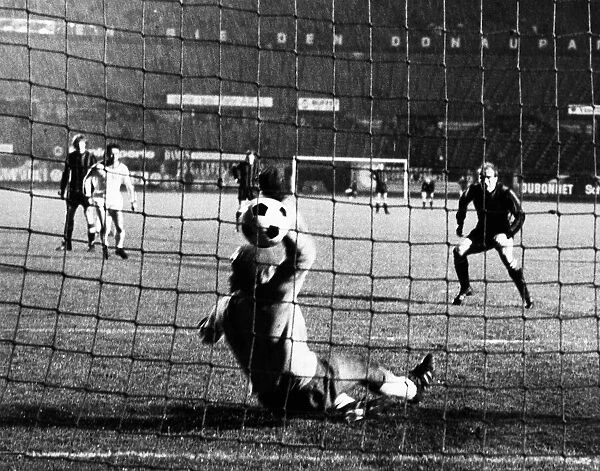 Francis Lee Manchester City scores penalty 1970 European Cup Winners Cup Final