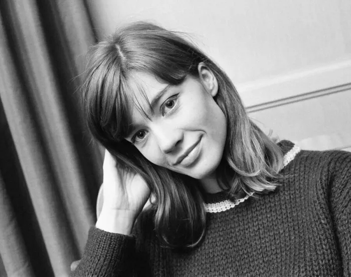 Framed Print : Francoise Hardy, french singer aged 19 years old, in the UK to promote four new records Framed Print : Francoise Hardy, french singer aged 19 years old, in the UK to promote four new records