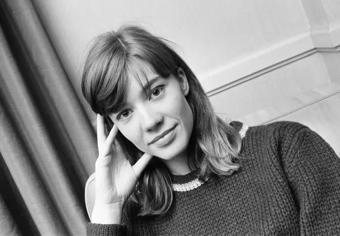 Framed Print : Francoise Hardy, french singer aged 19 years old, in the UK to promote four new records Framed Print : Francoise Hardy, french singer aged 19 years old, in the UK to promote four new records
