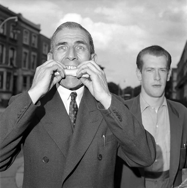 Frank Alkinson hot dog king of London. July 1953 D3900
