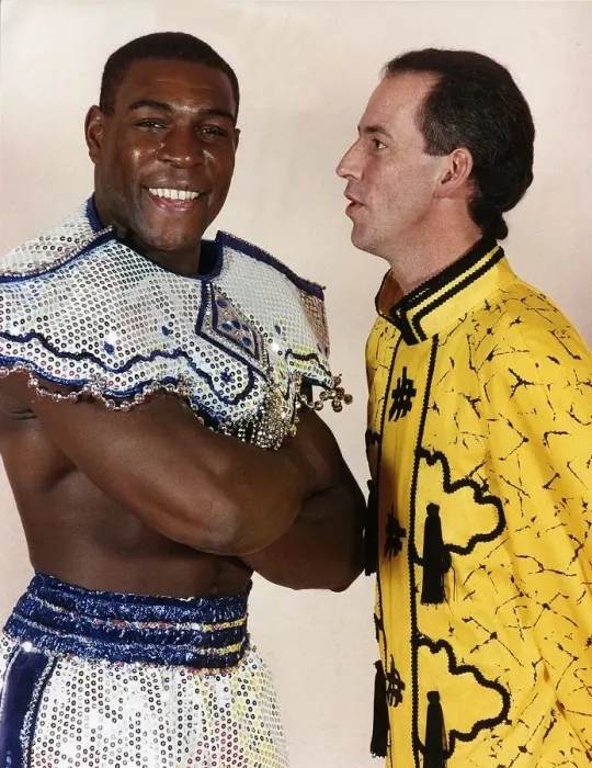 Framed Print : Frank Bruno boxer in panto with comedian Michael Barrymore Framed Print : Frank Bruno boxer in panto with comedian Michael Barrymore