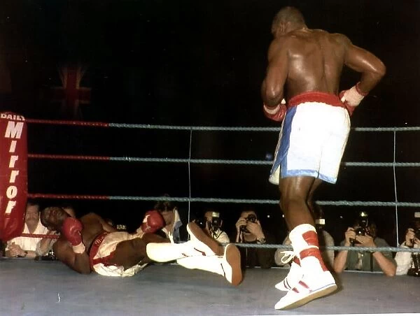 Frank Bruno Boxing Knocking out Carl williams