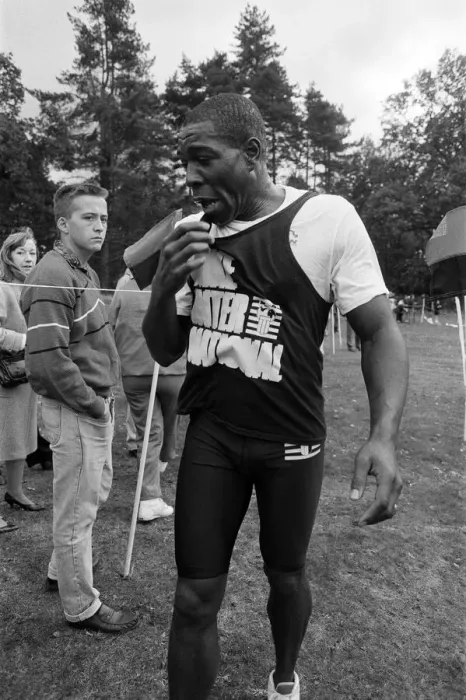 Framed Print : Frank Bruno at Sindlesham School. 4th November 1990 Framed Print : Frank Bruno at Sindlesham School. 4th November 1990
