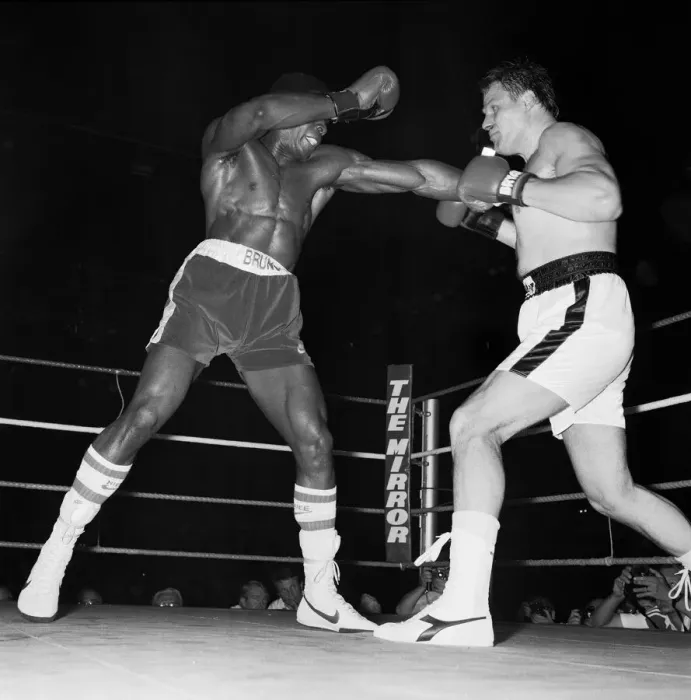 Framed Print : Frank Bruno vs. Anders Eklund for the European Heavyweight Title Framed Print : Frank Bruno vs. Anders Eklund for the European Heavyweight Title