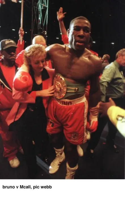 Framed Print : Frank Bruno with his wife after defeating Oliver McCall for the Heavyweight Title Framed Print : Frank Bruno with his wife after defeating Oliver McCall for the Heavyweight Title
