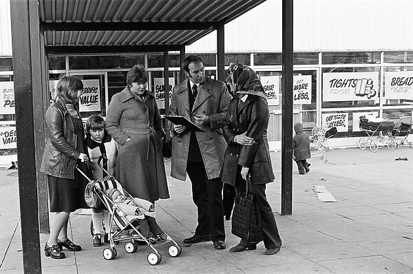 Frank Dee Supermarket, Teesside. 1976