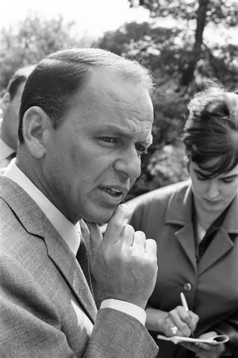 Framed Print : Frank Sinatra, holds a news press conference, Savoy Hotel, London, 3rd June 1962 Framed Print : Frank Sinatra, holds a news press conference, Savoy Hotel, London, 3rd June 1962