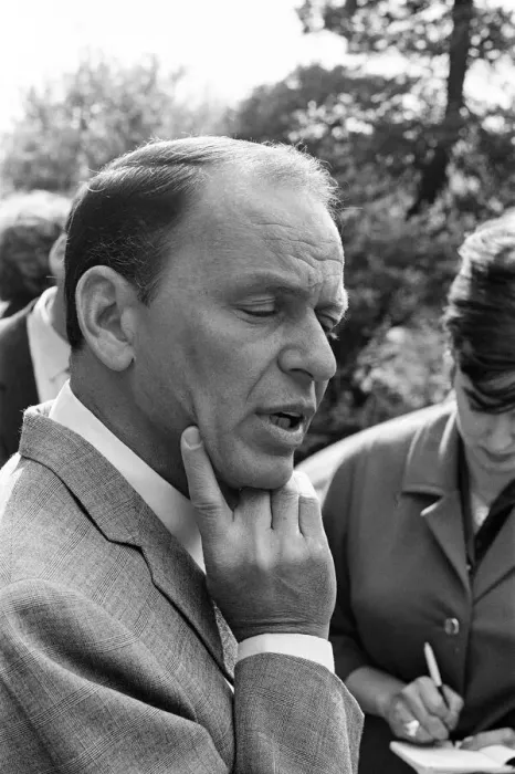 Framed Print : Frank Sinatra, holds a news press conference, Savoy Hotel, London, 3rd June 1962 Framed Print : Frank Sinatra, holds a news press conference, Savoy Hotel, London, 3rd June 1962