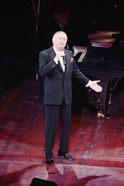 Frank Sinatra singer in concert. 21st April 1989