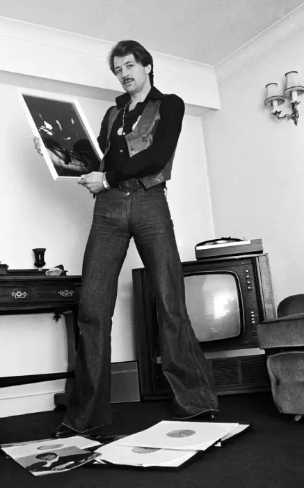 Framed Print : Frank Worthington Leicester and England footballer seen here at his Leicester flat Framed Print : Frank Worthington Leicester and England footballer seen here at his Leicester flat