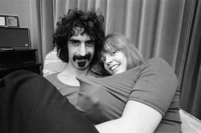 Framed Print : Frank Zappa. American musician. Pictured here with his wife Gail, in London Framed Print : Frank Zappa. American musician. Pictured here with his wife Gail, in London
