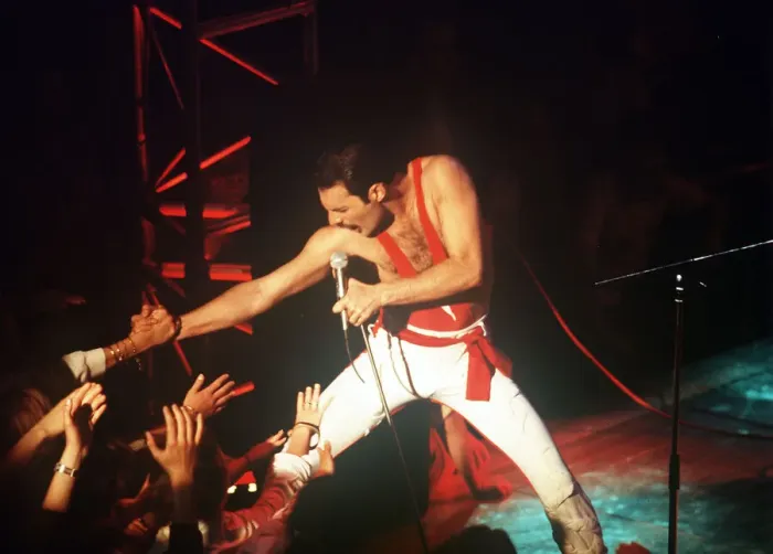 Framed Print : Freddie Mercury from Queen on stage at the Montreux pop festival, May 1984 Framed Print : Freddie Mercury from Queen on stage at the Montreux pop festival, May 1984