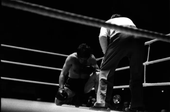 Framed Print : Freddie Mills is knocked down June 1949 during his fight with Bruce Woodcock Framed Print : Freddie Mills is knocked down June 1949 during his fight with Bruce Woodcock