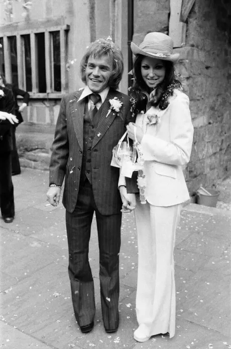 Framed Print : Freddie Starr and his bride Sandy Morgan after their marriage at a Registry Office in Framed Print : Freddie Starr and his bride Sandy Morgan after their marriage at a Registry Office in
