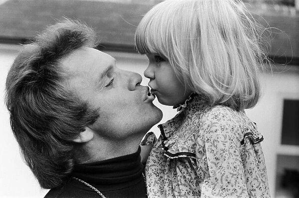 Freddie Starr at home with his daughter Donna. 29th September 1978