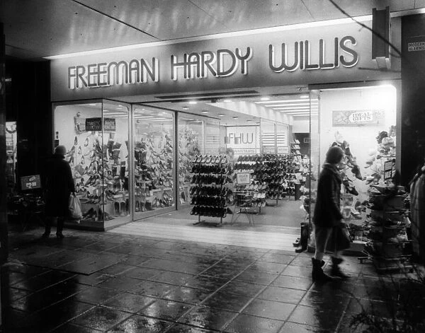 Freeman Hardy Willis, shoe retailer, Northumberland Street, Newcastle, December 1983
