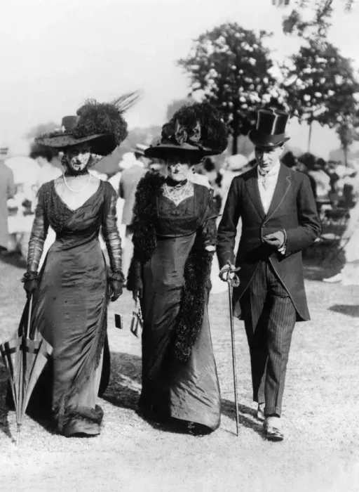Framed Print : French Fashion at Ranelagh Gardens, London, July 1908