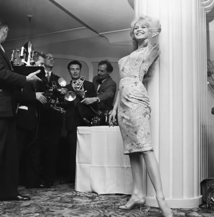 Framed Print : French film actress Brigitte Bardot in England to make a new film