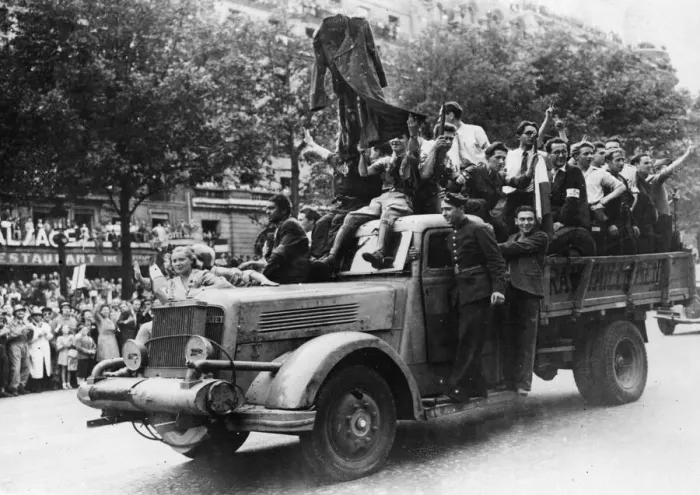 Framed Print : French Forces of the Interior and civilians stage a victory parade in Paris after Framed Print : French Forces of the Interior and civilians stage a victory parade in Paris after