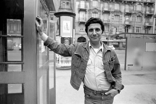 French star singer Gilbert Becaud in Strasbourg, France. April 1975 75-2078-008