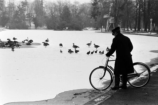 Frozen Lake, Cannon Hill Park, Birmingham, England, 12th February 1978