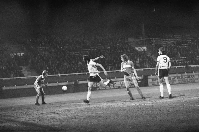 Framed Print : Fulham 0-0 Middlesbrough, Anglo Scottish Cup Final, 2nd Leg at Craven Cottage