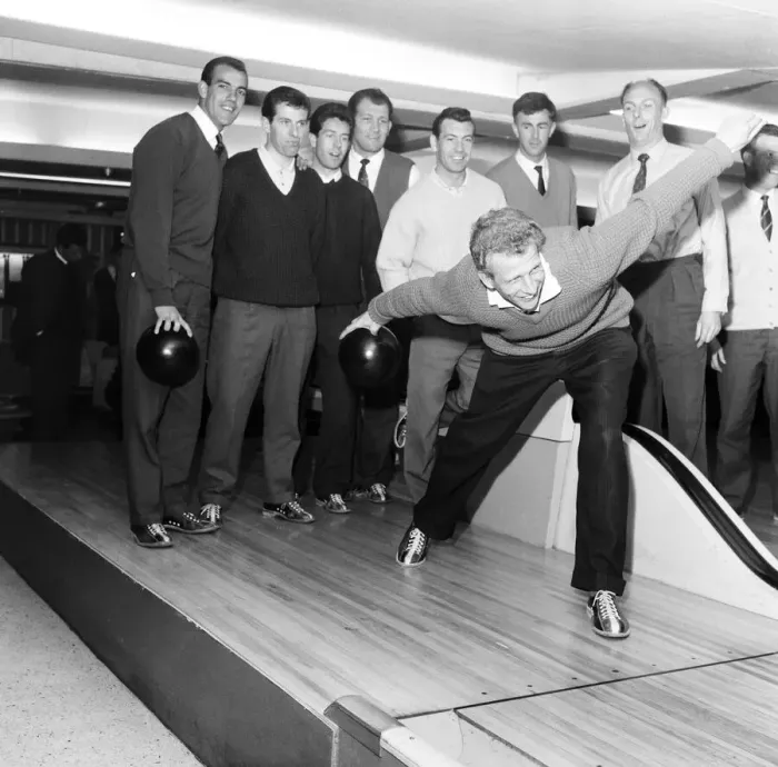 Framed Print : Fulham squad hit the bowling alley for a spot of team bonding. 29th March 1962 Framed Print : Fulham squad hit the bowling alley for a spot of team bonding. 29th March 1962
