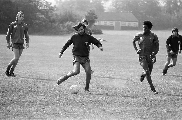 Fulham in training 1976. George Best and Rodney Marsh train with Fulham on 6th September