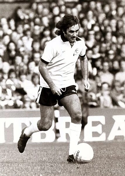 Fulhams George Best in action against Wolverhampton Wanderers September 1976