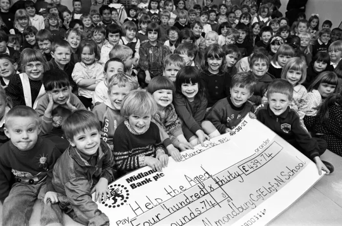 Framed Print : Fund-raising is childs play - thats what pupils at Almondbury Infant School