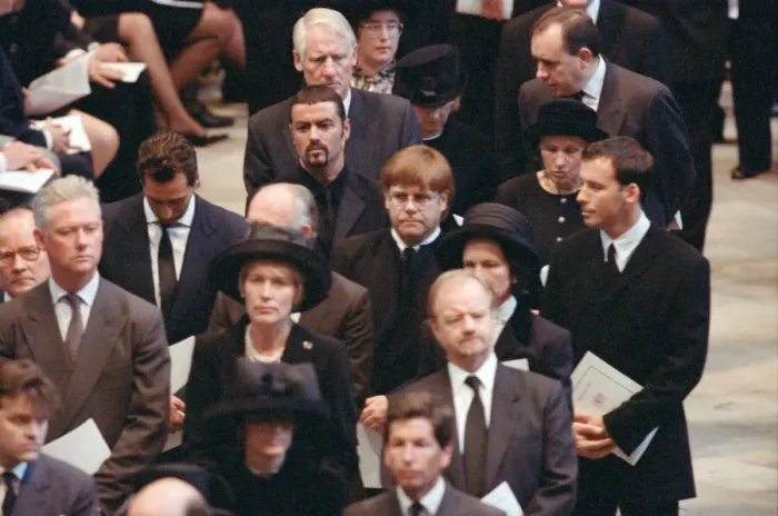 Framed Print : The funeral of Diana, Princess of Wales at Westminster Abbey, London Framed Print : The funeral of Diana, Princess of Wales at Westminster Abbey, London