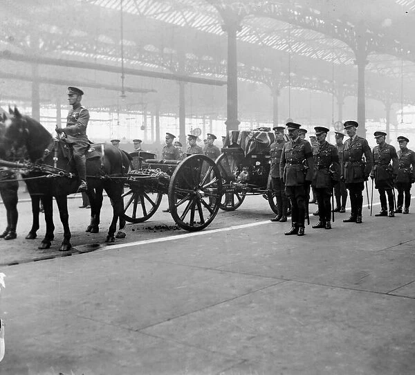 Funeral of The Unknown Soldier November 1920 The honour guard form up around