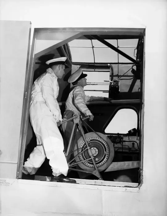 Framed Print : G-AFRL Handley Page H. P. 54 Harrow of Flight Refuelling Ltd seen here winding out Framed Print : G-AFRL Handley Page H. P. 54 Harrow of Flight Refuelling Ltd seen here winding out
