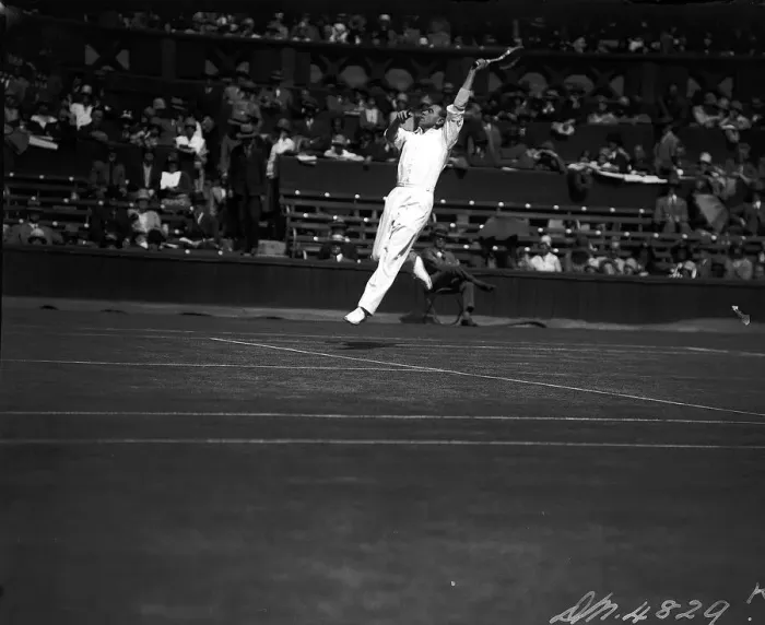 Framed Print : G Patterson v R Lycett in the Wimbledon Tennis Championships 1922 Framed Print : G Patterson v R Lycett in the Wimbledon Tennis Championships 1922