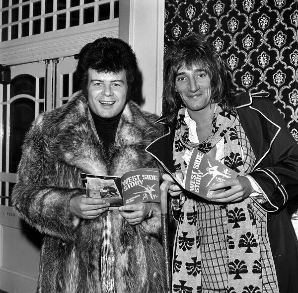 Garry Glitter and Rod Steward at Shaftsbury Theatre. January 1975 75-00036-001