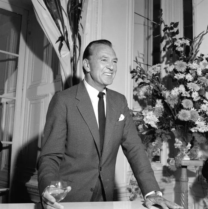 Framed Print : Gary Cooper at the Savoy hotel, speaking to journalists press reception Framed Print : Gary Cooper at the Savoy hotel, speaking to journalists press reception