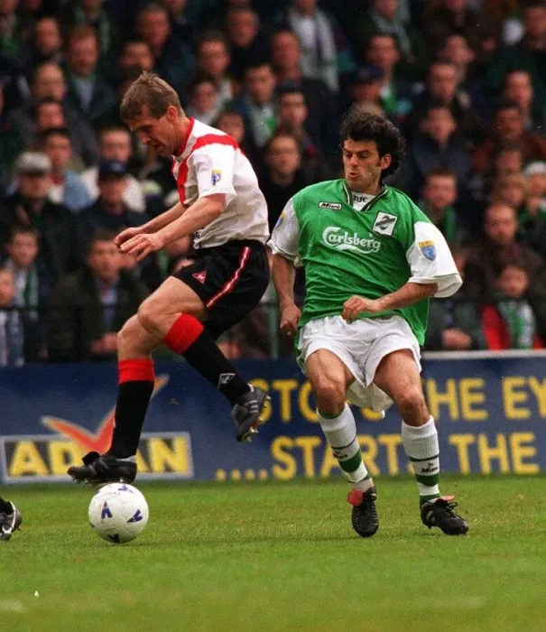Framed Print : Gary Mackay of Airdrie beats Darren Jackson Framed Print : Gary Mackay of Airdrie beats Darren Jackson