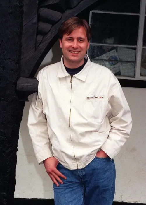 Framed Print : Gary Webster actor standing in archway white jacket denims hand in pocket April 1997 Framed Print : Gary Webster actor standing in archway white jacket denims hand in pocket April 1997