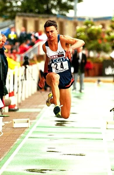Gateshead Athletics July 1999, JONATHAN EDWARDS (GBR) in the mens TRIPLE JUMP