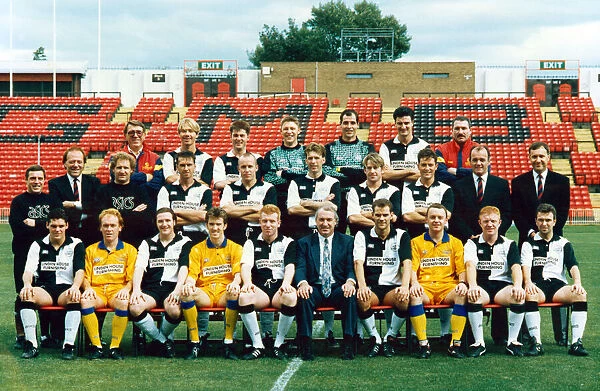 Gateshead team groups 93  /  94. The team line up for the new Vauxhall conference seasons