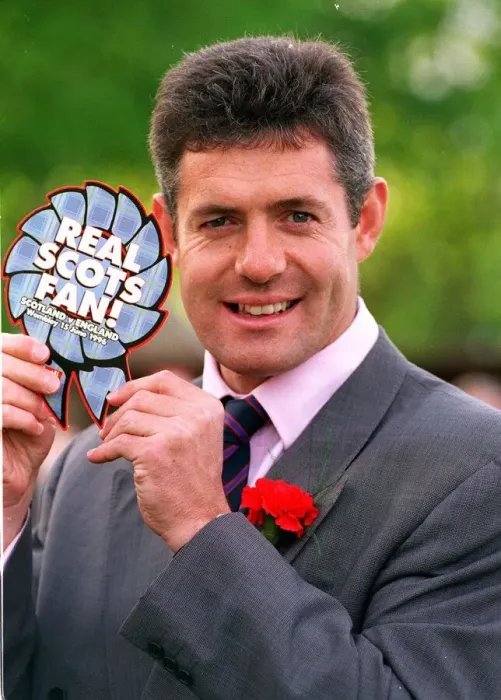 Framed Print : Gavin Hastings With A Daily Record Rosette Framed Print : Gavin Hastings With A Daily Record Rosette