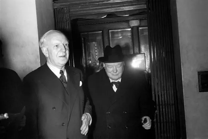 Framed Print : General Election. Mr Winston Churchill and Lord Woolton. Feburary 1950 O22803-001 Framed Print : General Election. Mr Winston Churchill and Lord Woolton. Feburary 1950 O22803-001