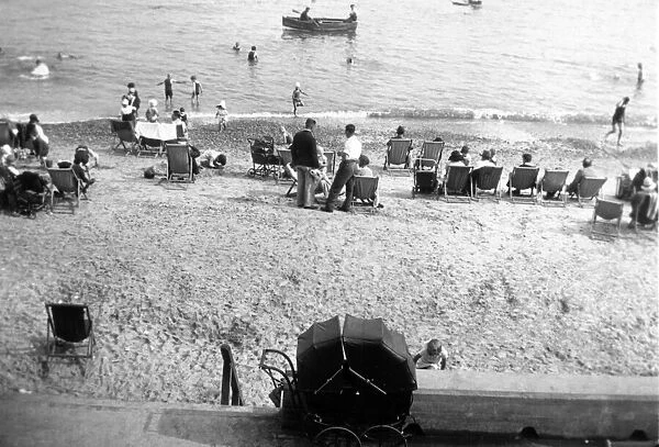 General holiday scene at Lowestoft, Suffolk. Circa 1929. Tyrell Collection