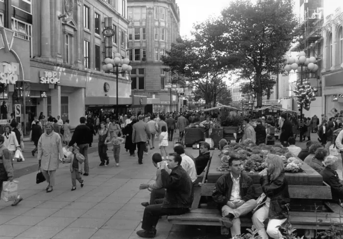 Framed Print : General scene of Church Street Liverpool 31st October 1989 Framed Print : General scene of Church Street Liverpool 31st October 1989