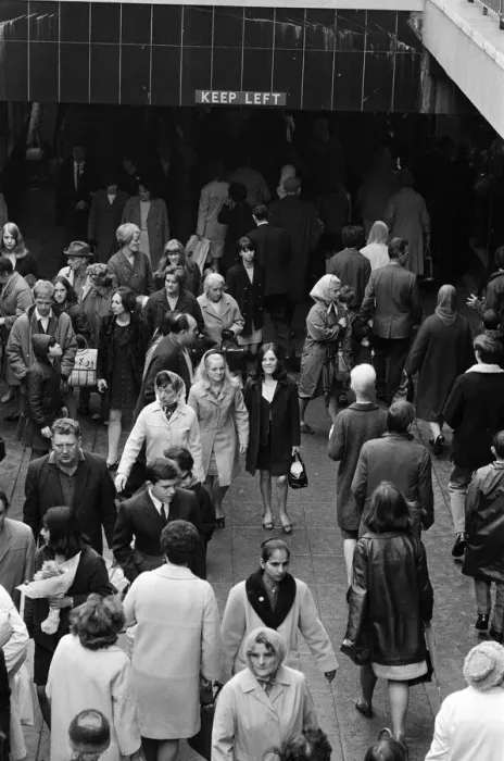Framed Print : General scenes around the Bull Ring centre in Birmingham, West Midlands. 4th October 1967 Framed Print : General scenes around the Bull Ring centre in Birmingham, West Midlands. 4th October 1967