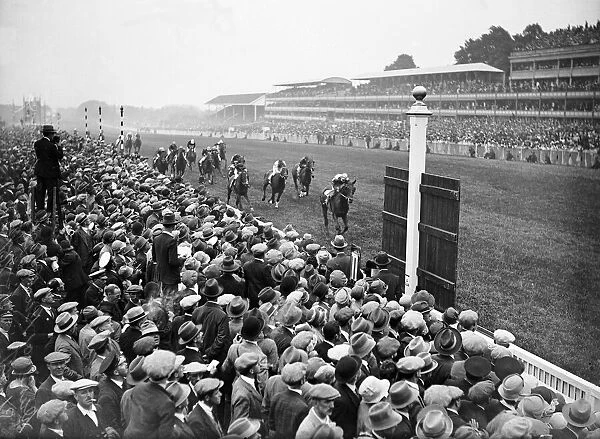 General scenes during the first day of Ascot, June 1927