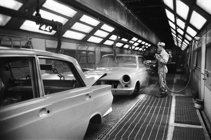 Framed Print : General scenes inside the Ford motor factory in Dagenham Framed Print : General scenes inside the Ford motor factory in Dagenham