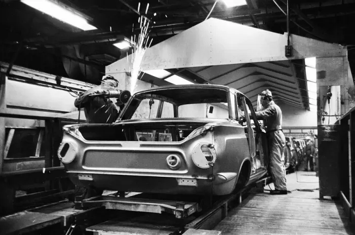 Framed Print : General scenes inside the Ford motor factory in Dagenham Framed Print : General scenes inside the Ford motor factory in Dagenham